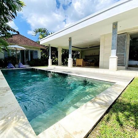 Villa Biru - 500M Batubelig Beach Canggu Zewnętrze zdjęcie